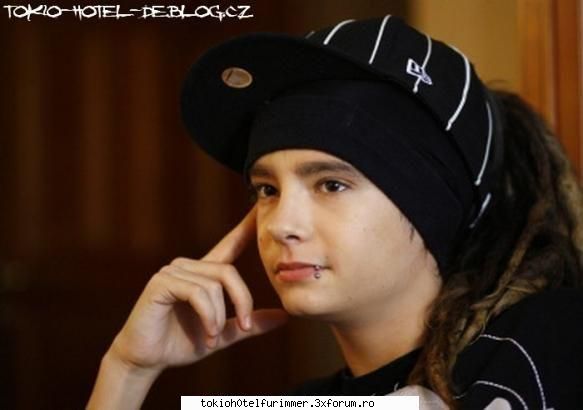 ganditoru` :x ♥ ♥ ♥ ♥ ♥ luv` tom :xxx
 :nebun: tom kaulitz